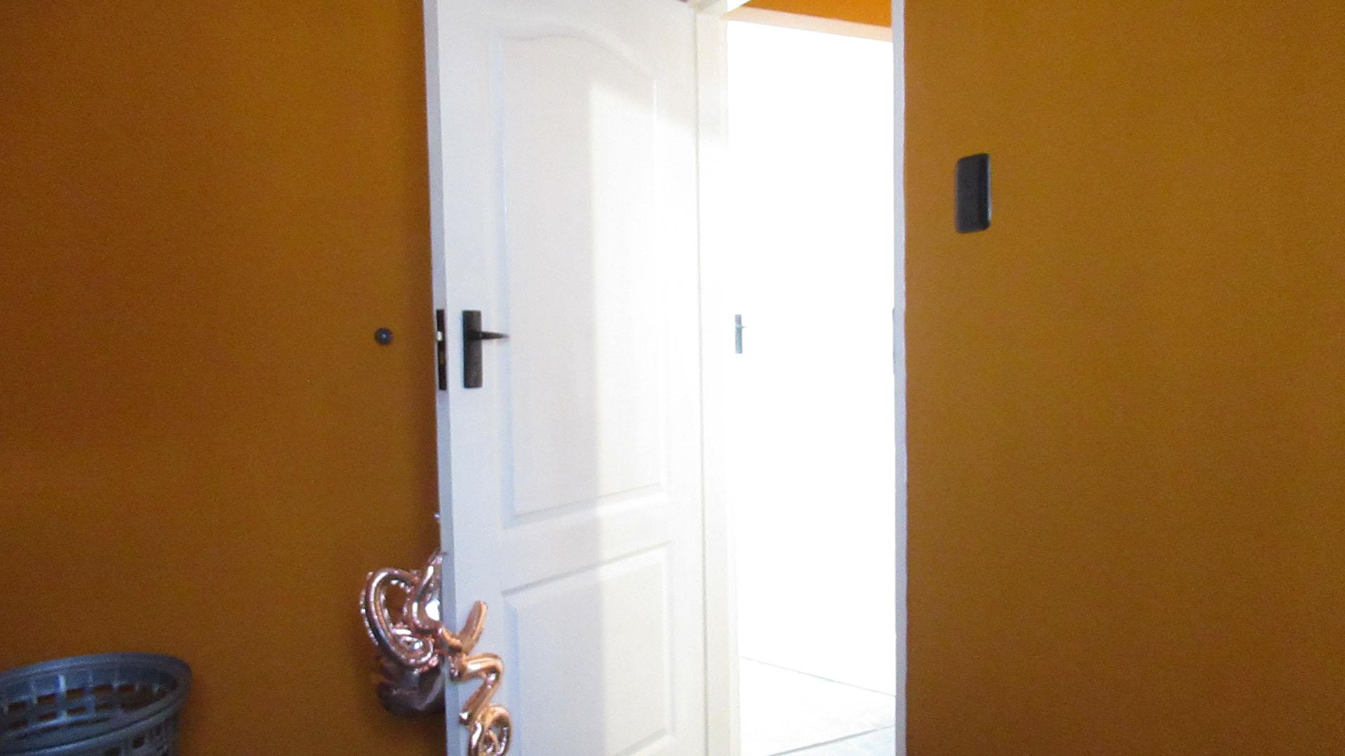 Bed Room 1 - 7 square meters of property in Watervalspruit (Vaal)