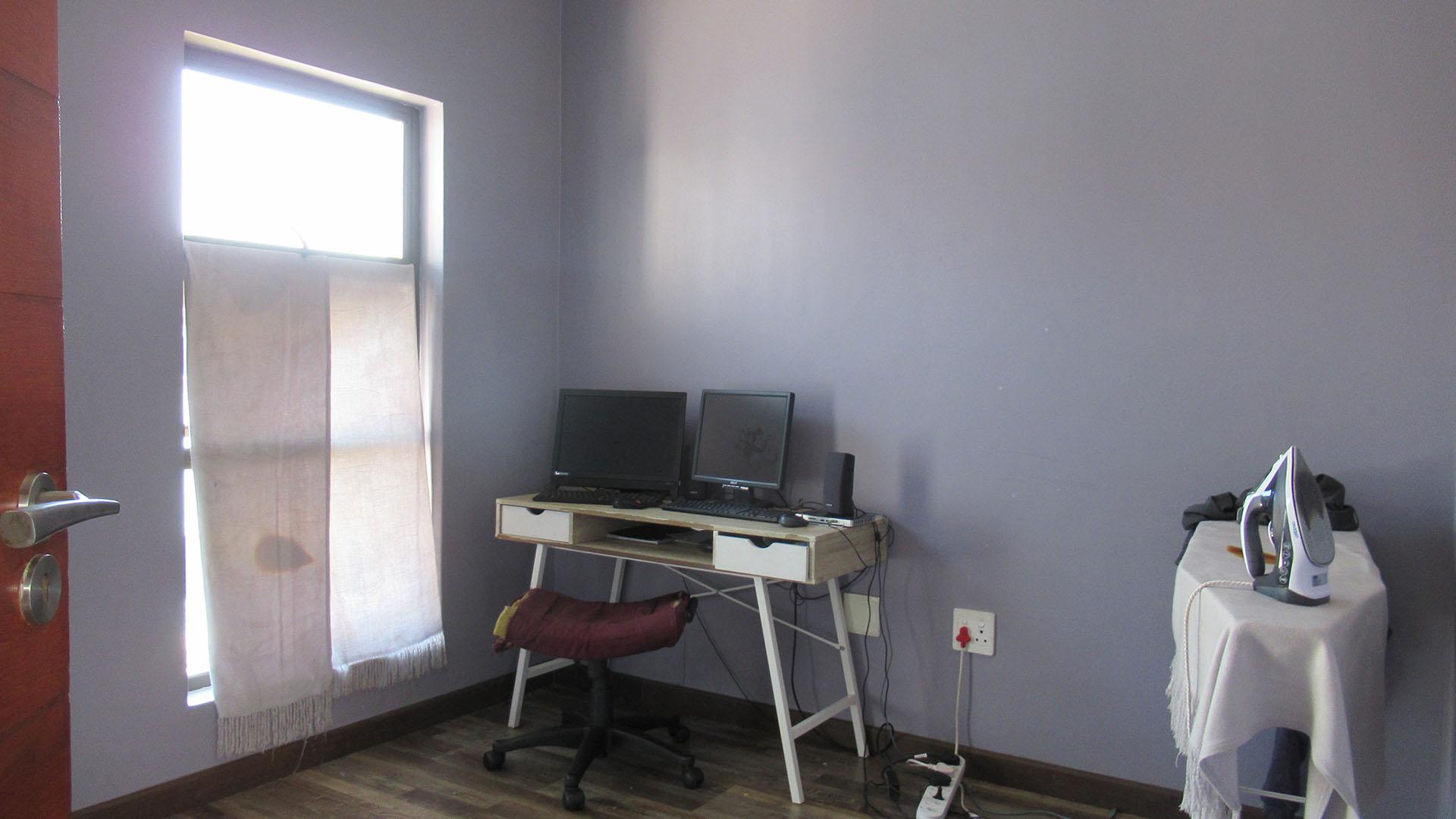 Bed Room 4 - 9 square meters of property in Helderwyk Estate