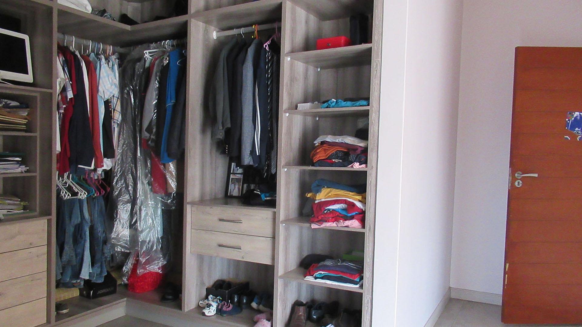 Main Bedroom - 46 square meters of property in Helderwyk Estate