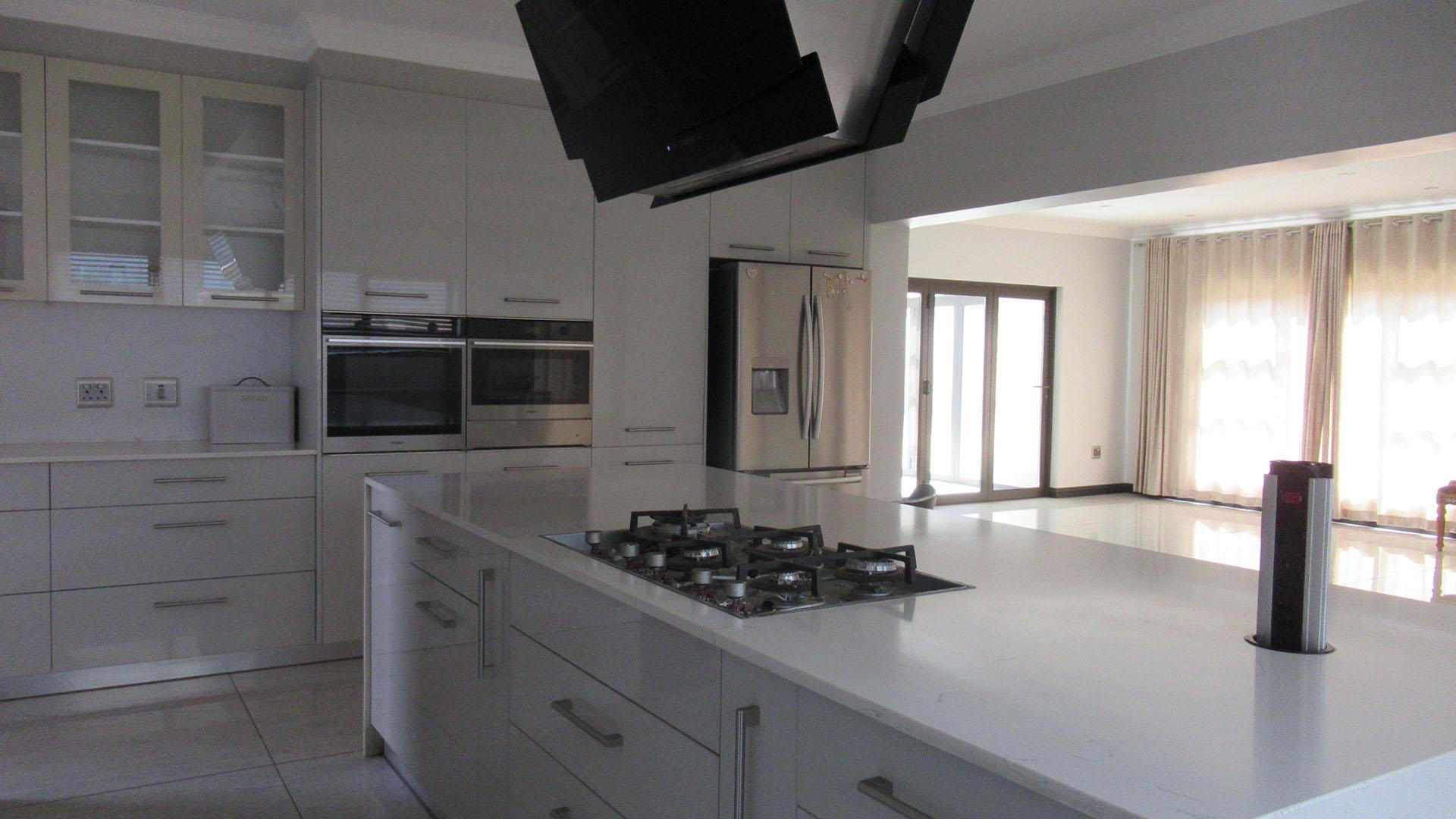 Kitchen - 54 square meters of property in Helderwyk Estate