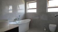 Bathroom 2 - 10 square meters of property in Helderwyk Estate