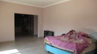 Main Bedroom - 46 square meters of property in Helderwyk Estate
