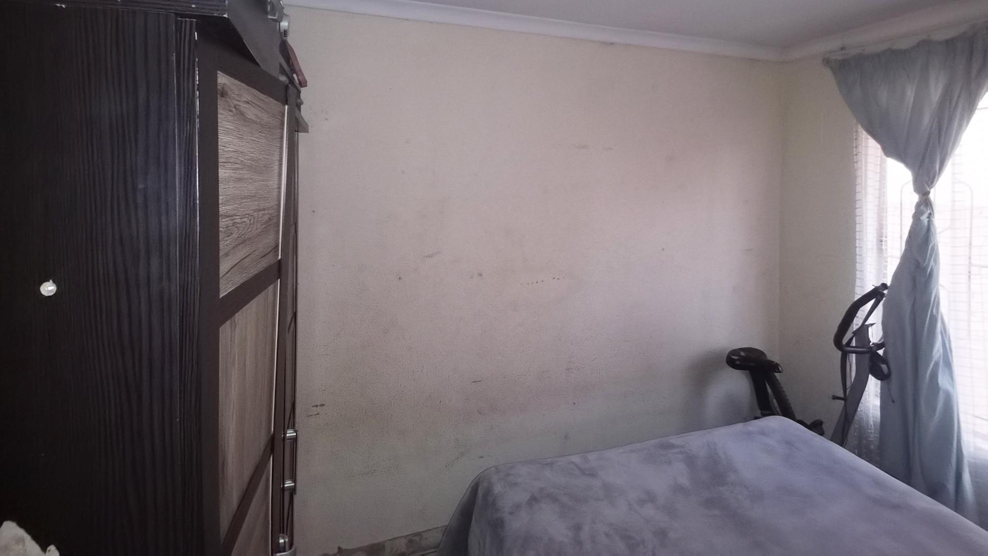 Bed Room 1 of property in Sebokeng