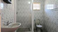 Bathroom 1 of property in Bayview