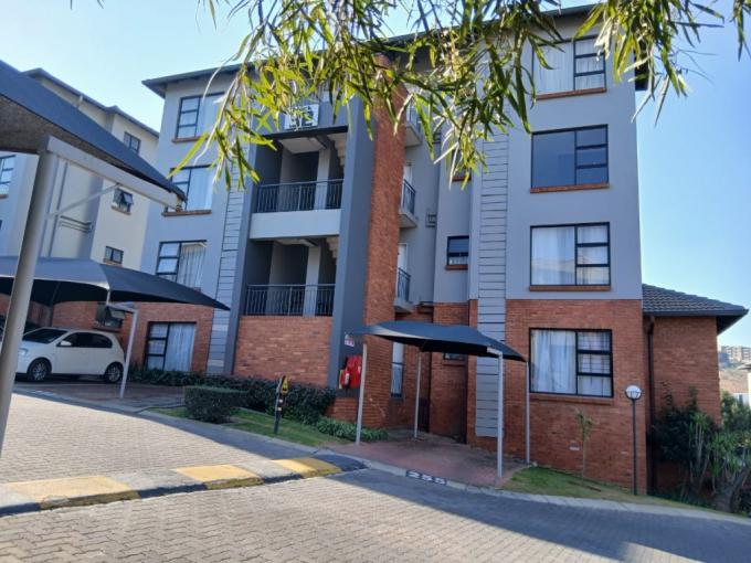 2 Bedroom Simplex for Sale For Sale in Oakdene - MR718324