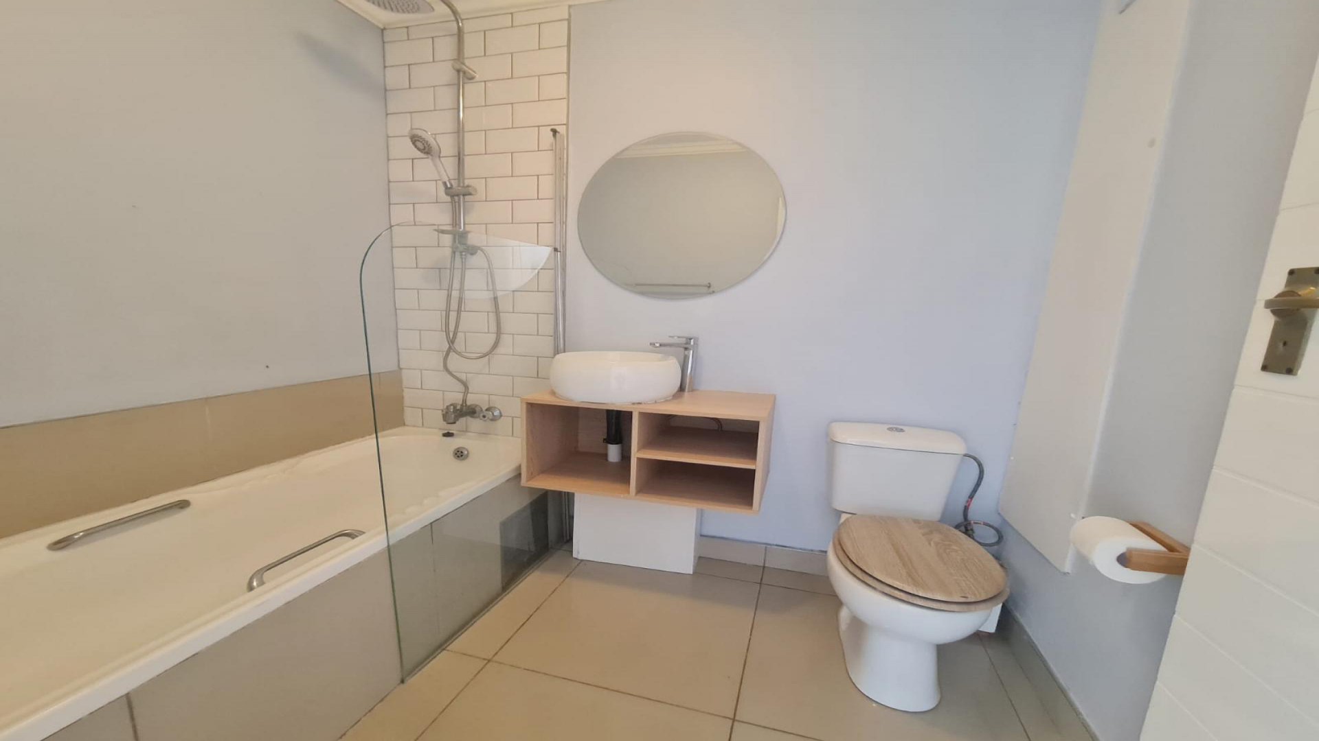 Bathroom 1 of property in Randpark Ridge