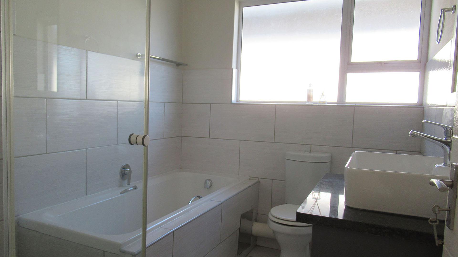 Main Bathroom of property in North Riding A.H.