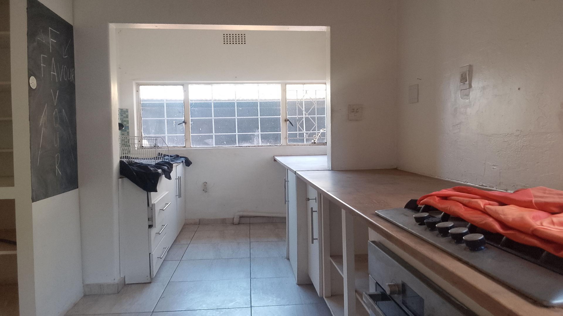 Kitchen - 20 square meters of property in Westdene (JHB)