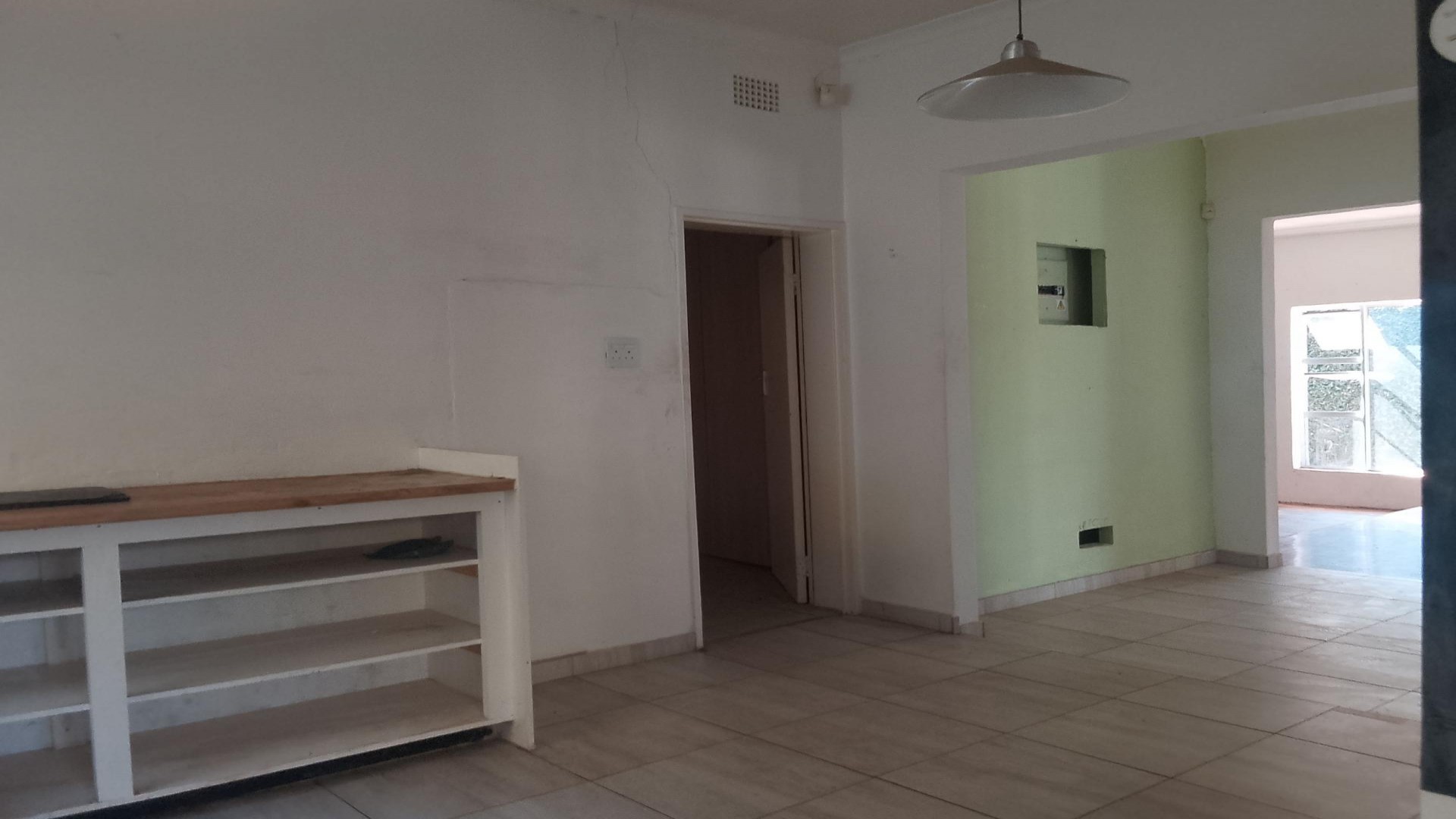 Kitchen - 20 square meters of property in Westdene (JHB)