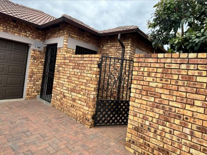 3 Bedroom Simplex for Sale For Sale in Dayanglen - MR718404