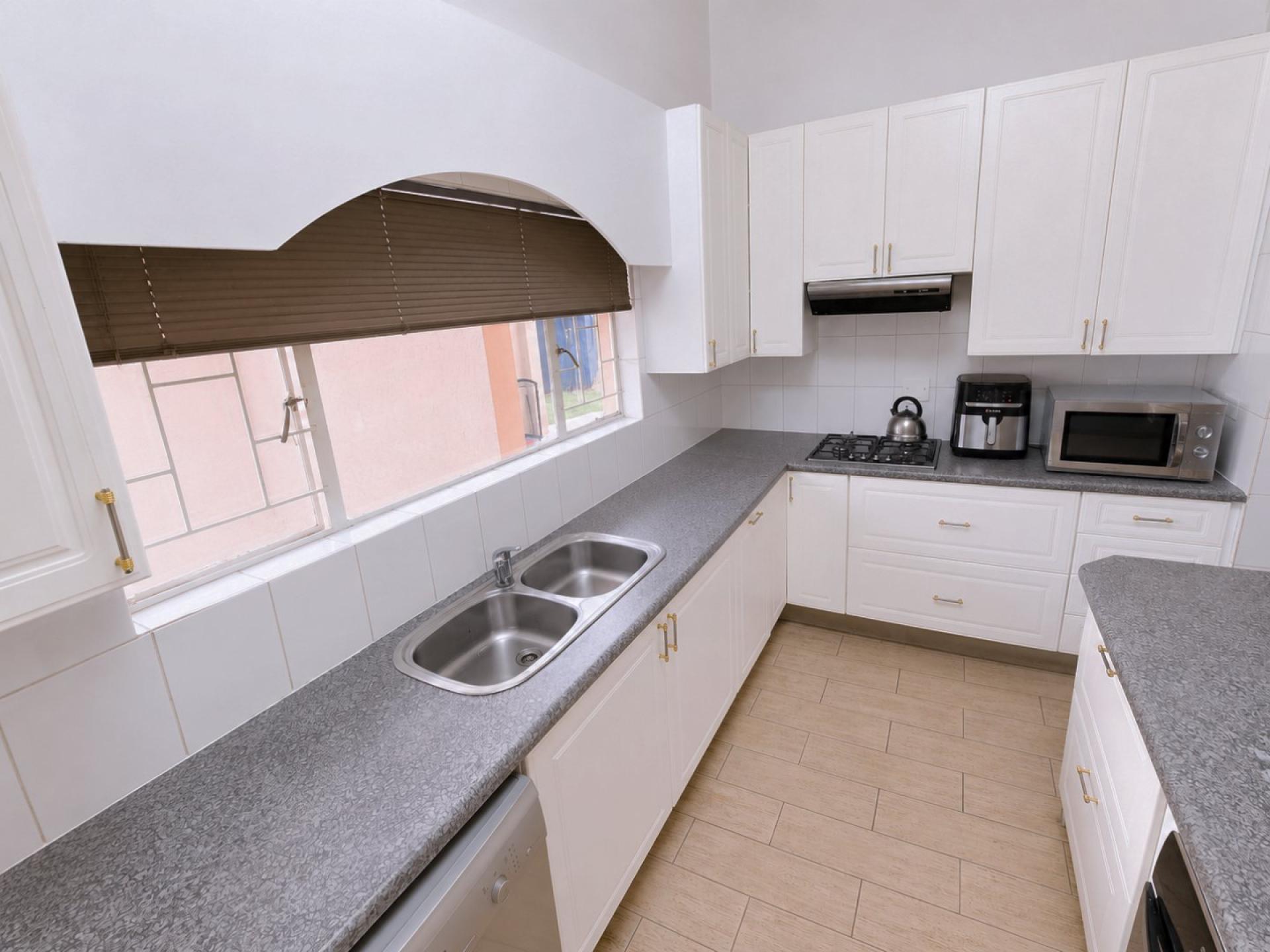  of property in Sinoville