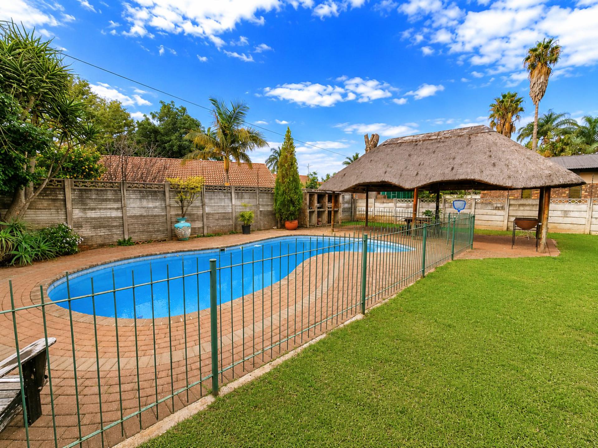  of property in Sinoville