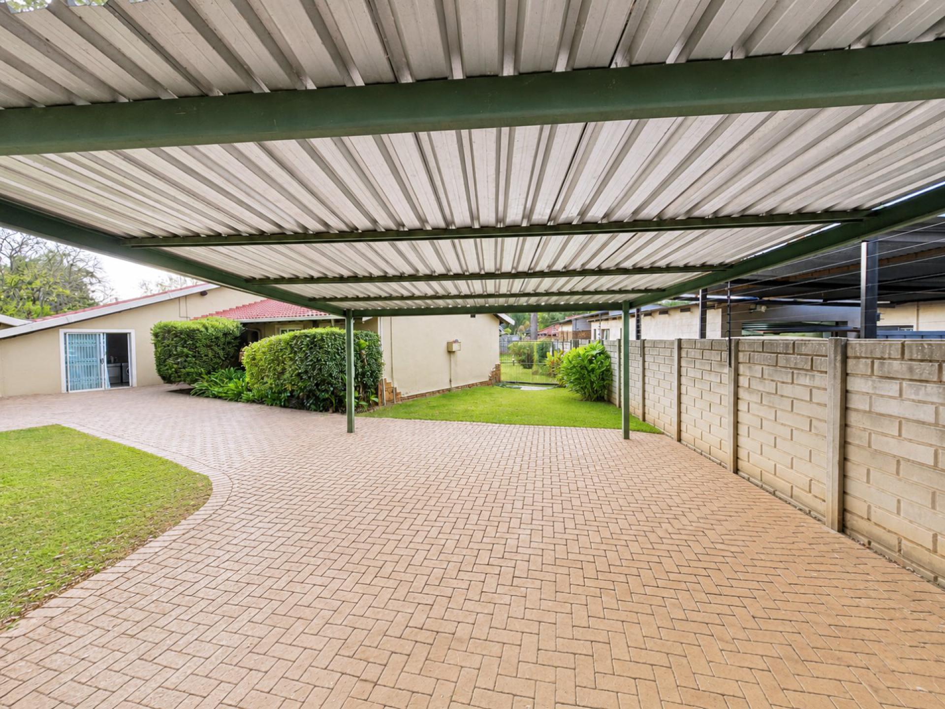  of property in Sinoville