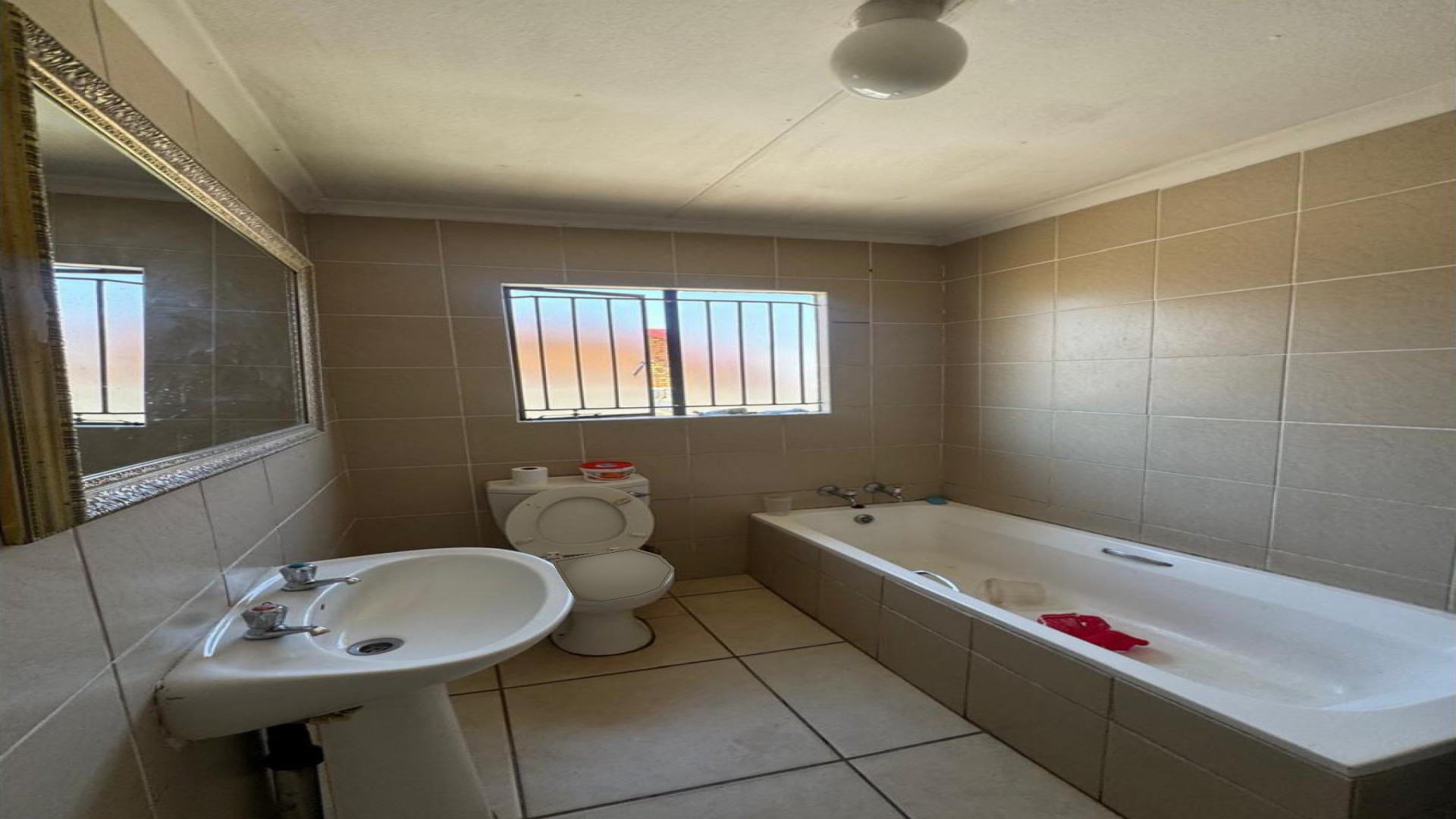 Bathroom 1 of property in Tasbetpark