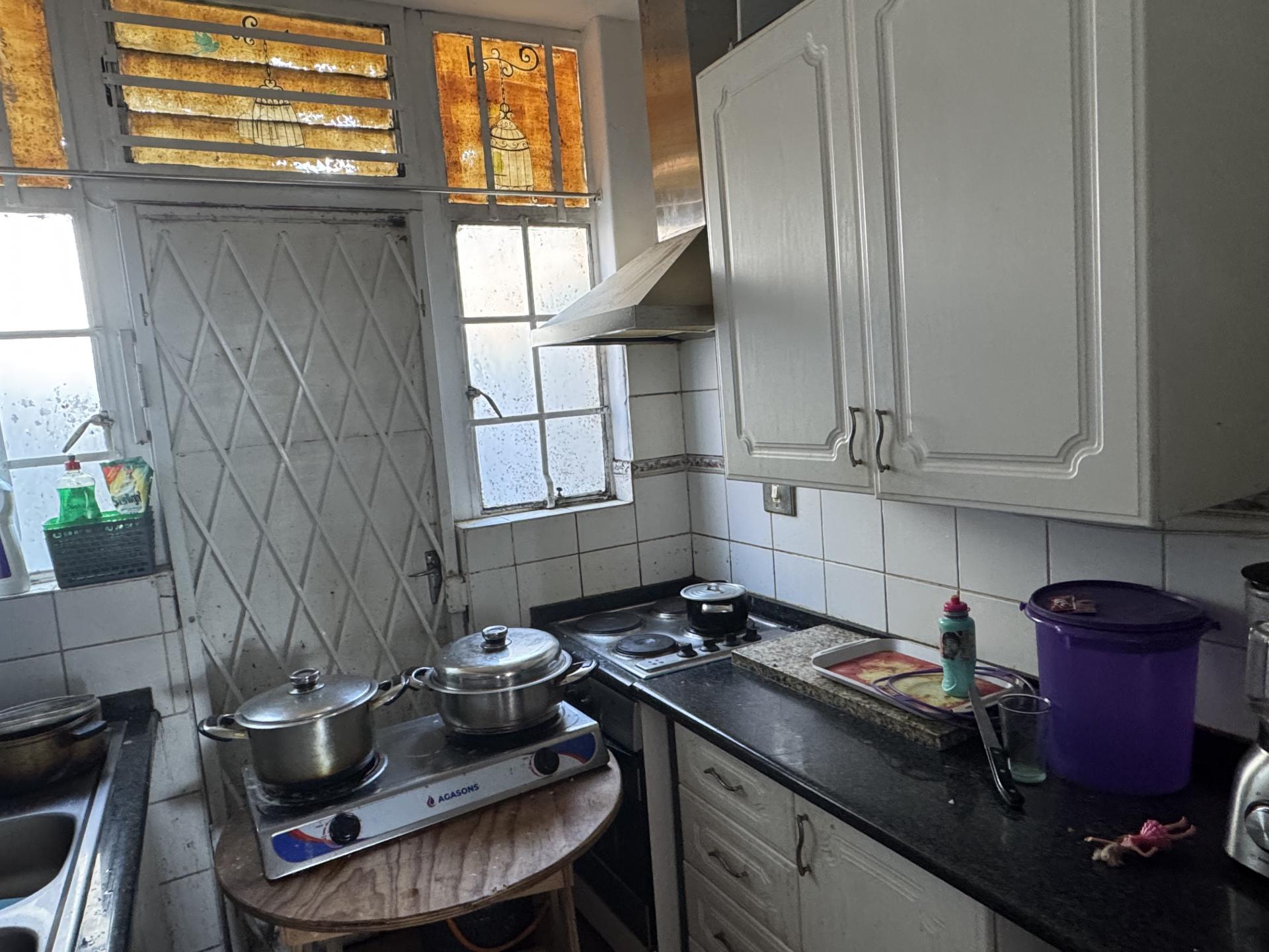  of property in Florida Hills