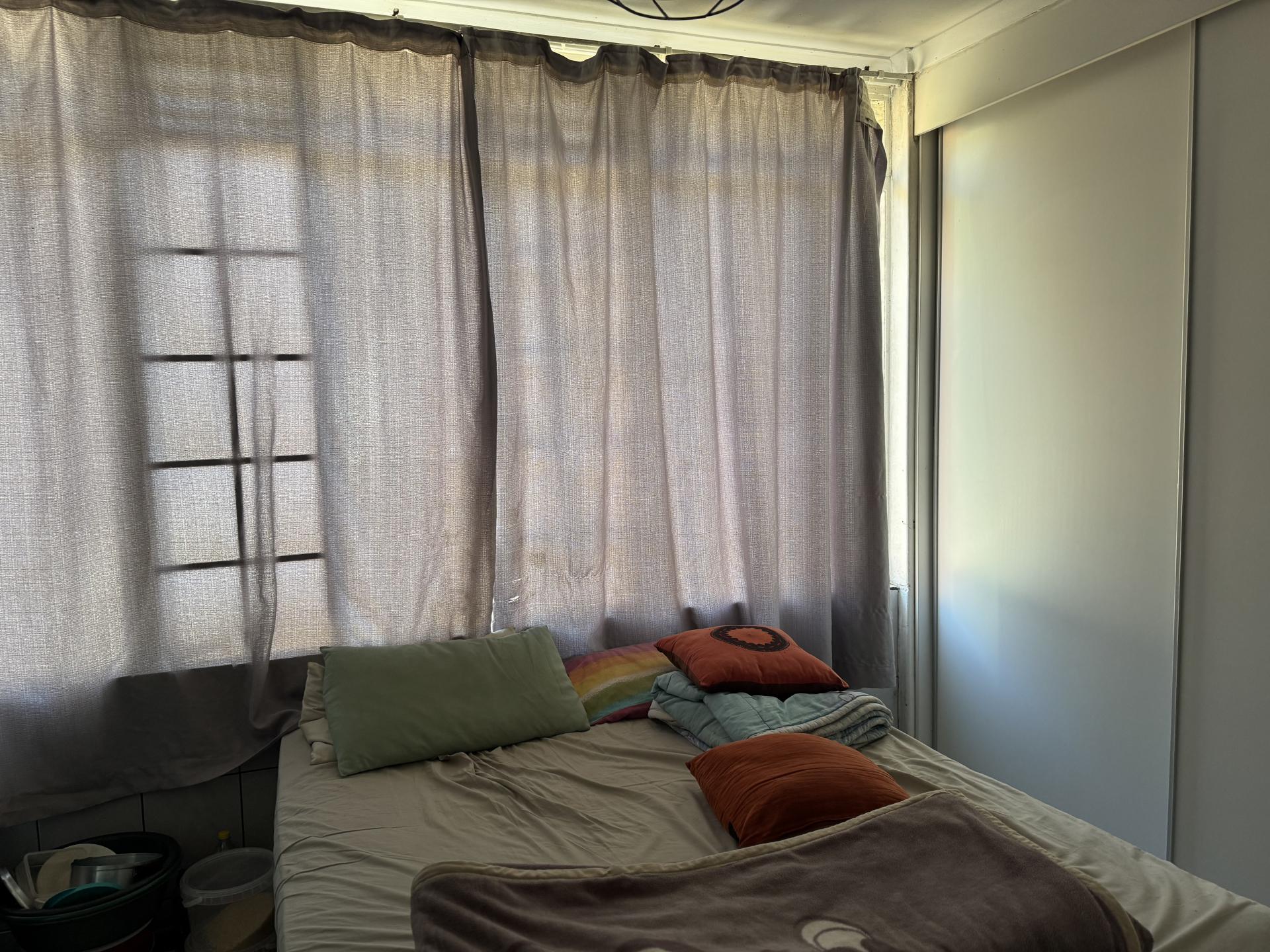  of property in Florida Hills