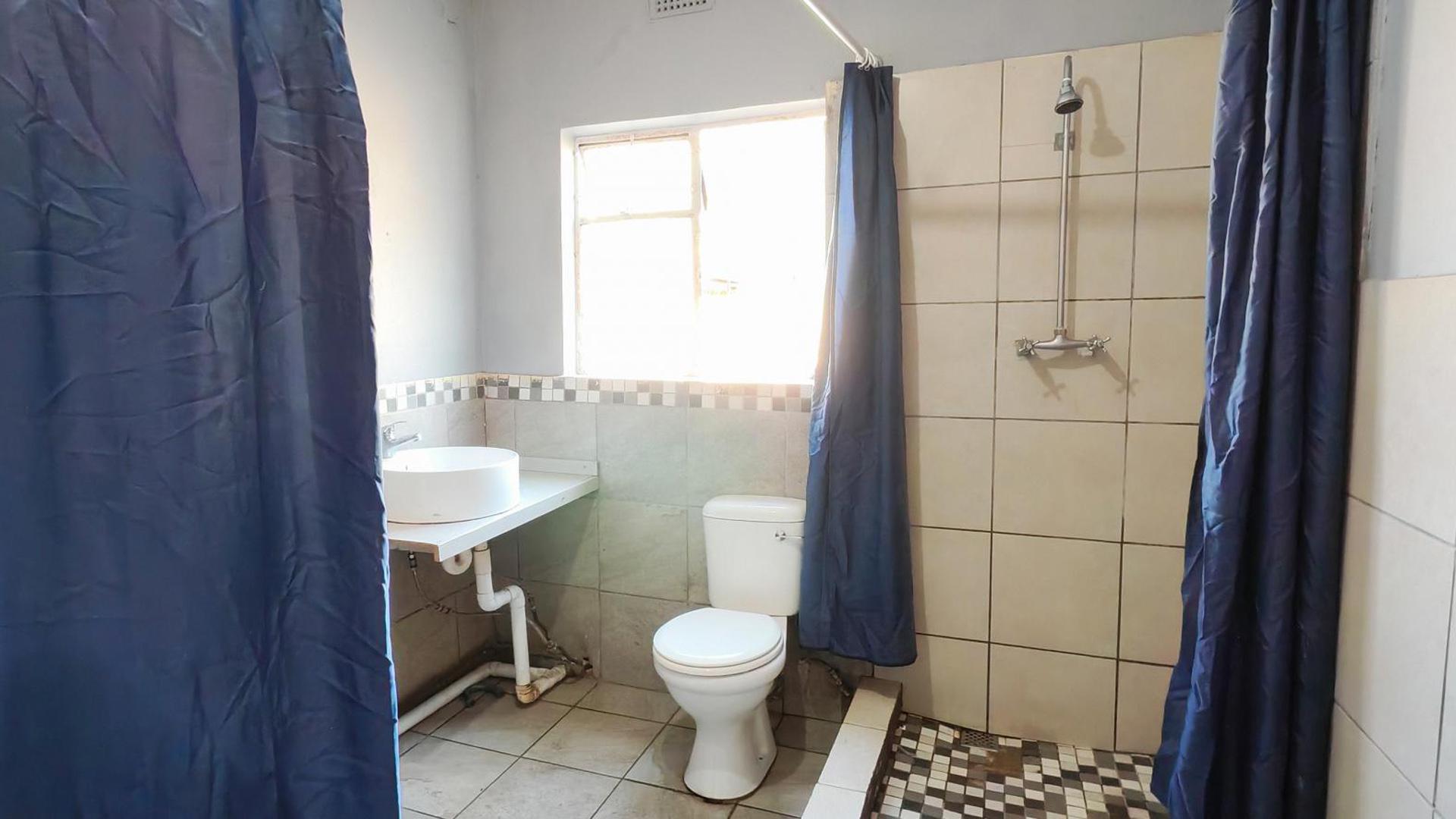 Bathroom 1 of property in Scottsville PMB