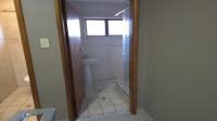 Bathroom 3+