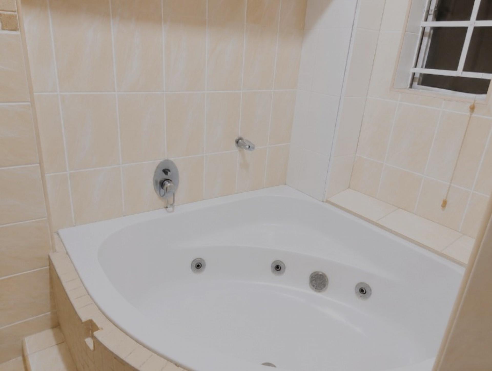  of property in Montclair (Dbn)