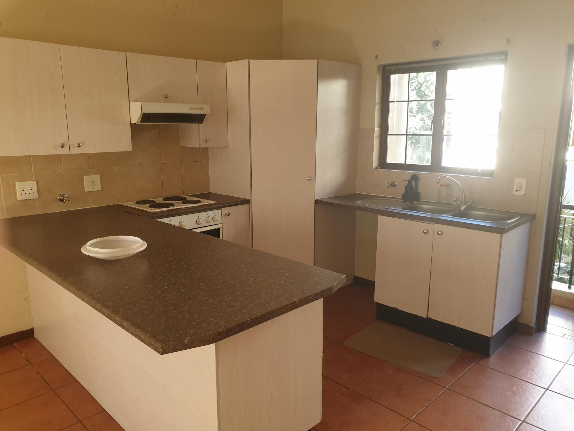  of property in Paulshof