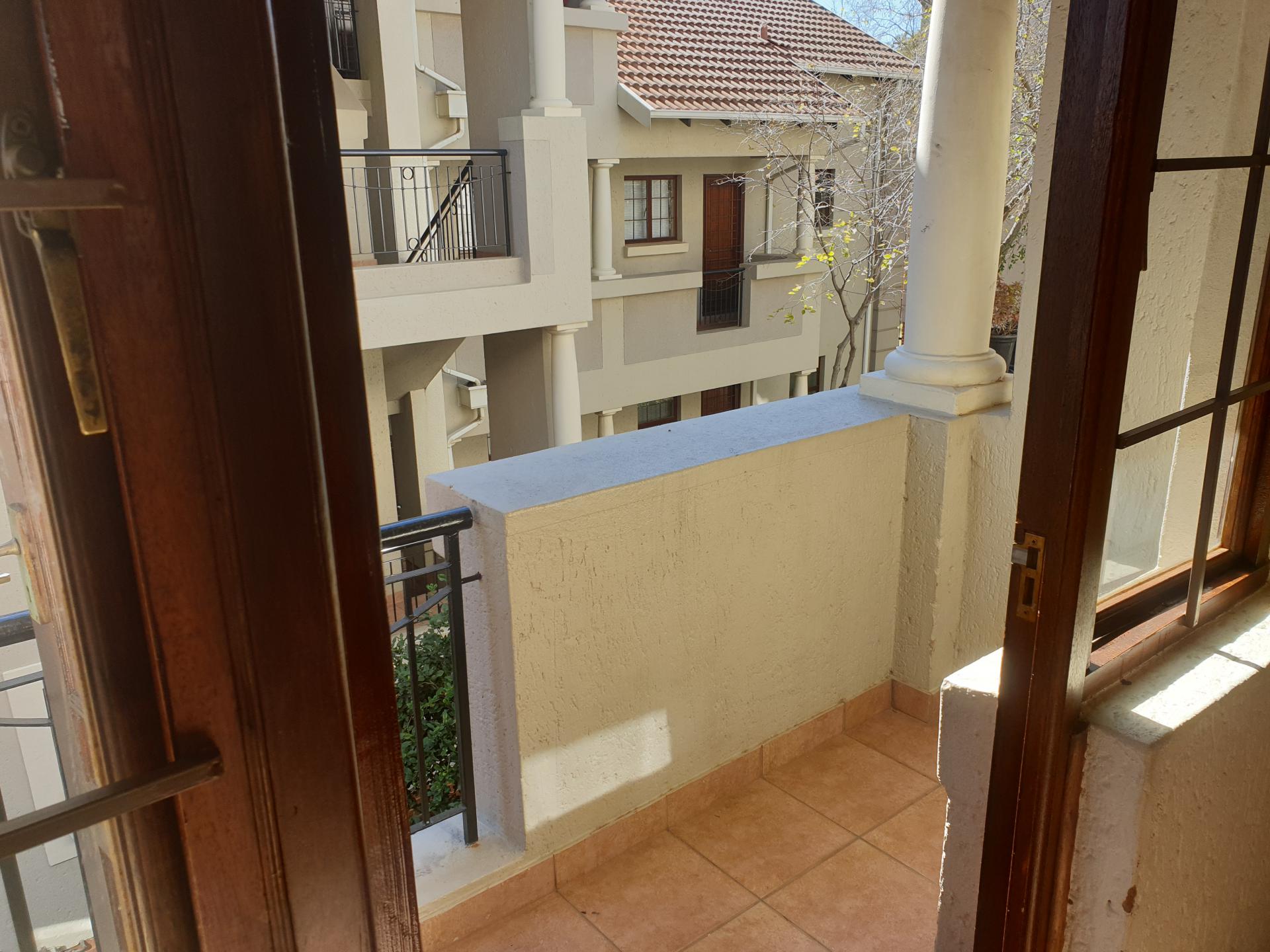  of property in Paulshof