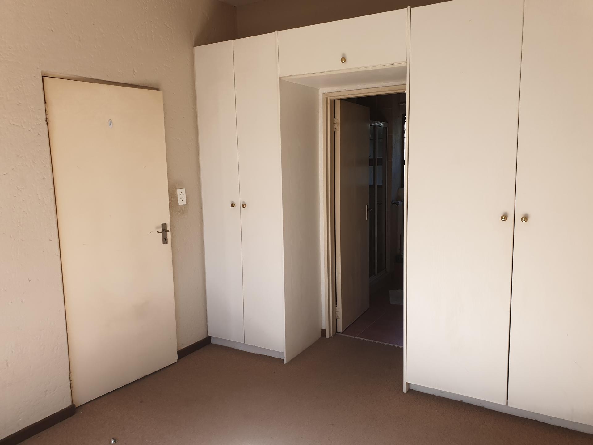  of property in Paulshof
