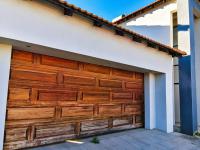  of property in Bendor