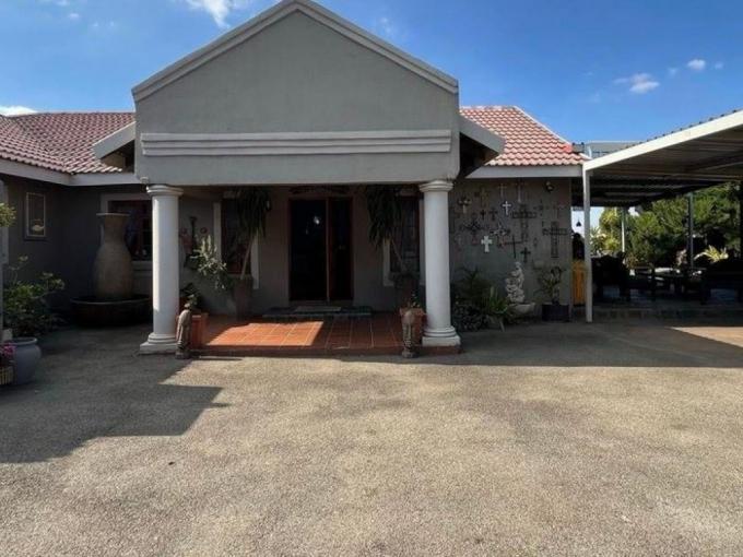 3 Bedroom House for Sale For Sale in Mayberry Park - MR718497