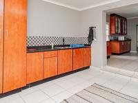  of property in Brackenhurst