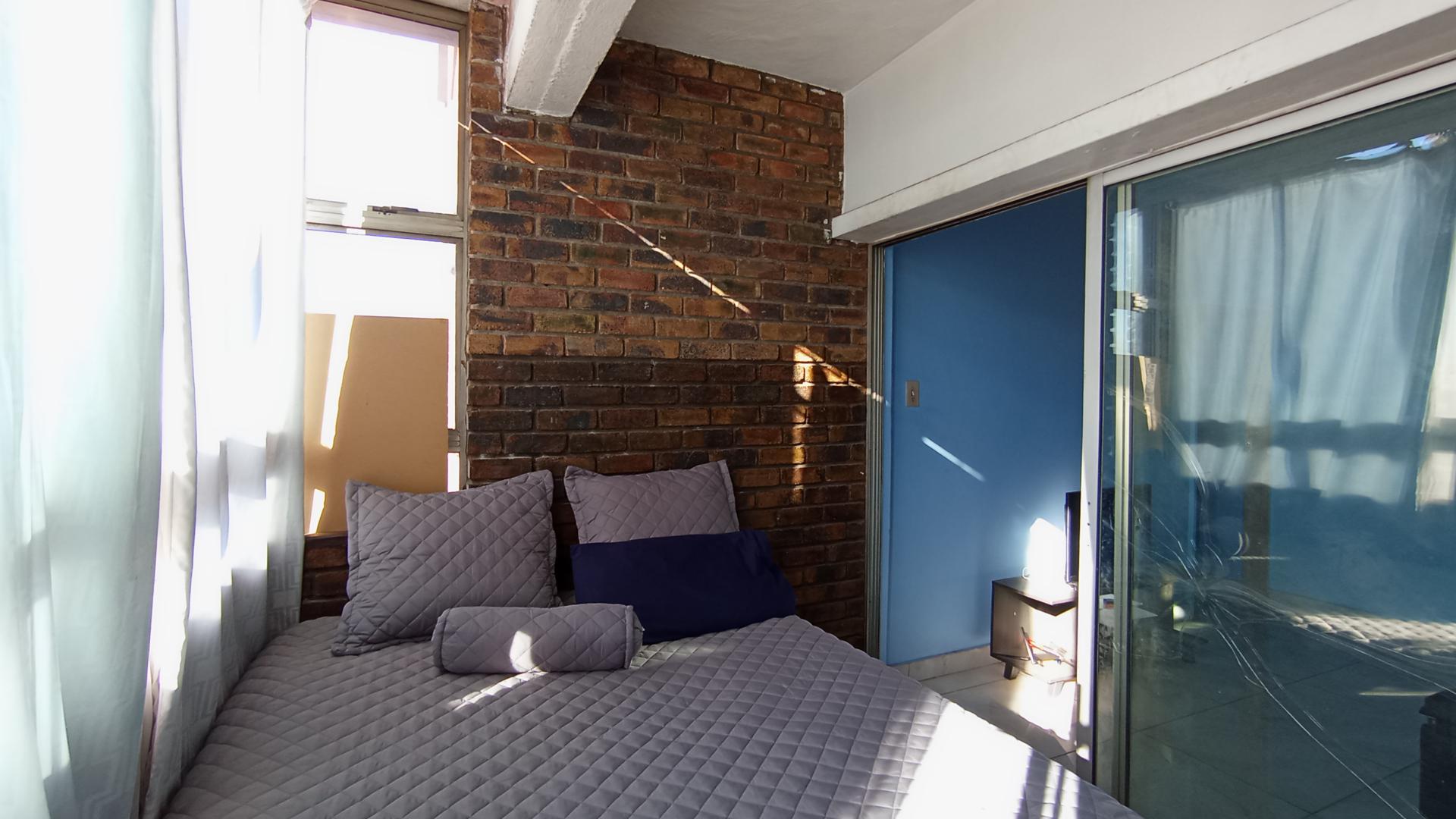 Bed Room 1 - 10 square meters of property in Proclamation Hill