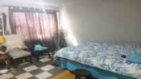 Bed Room 1 - 18 square meters of property in Bram Fischerville