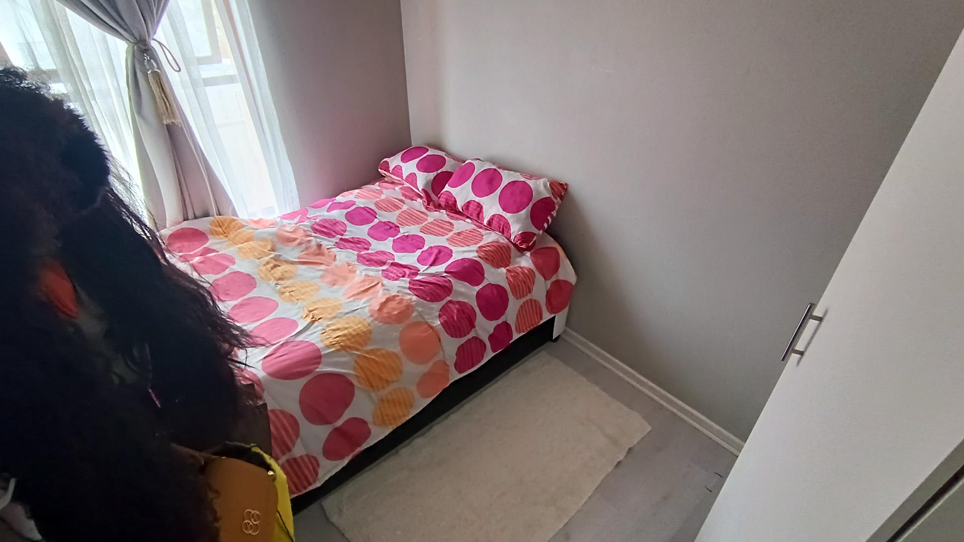 Bed Room 1 - 9 square meters of property in Milnerton