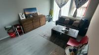 Lounges - 19 square meters of property in Milnerton