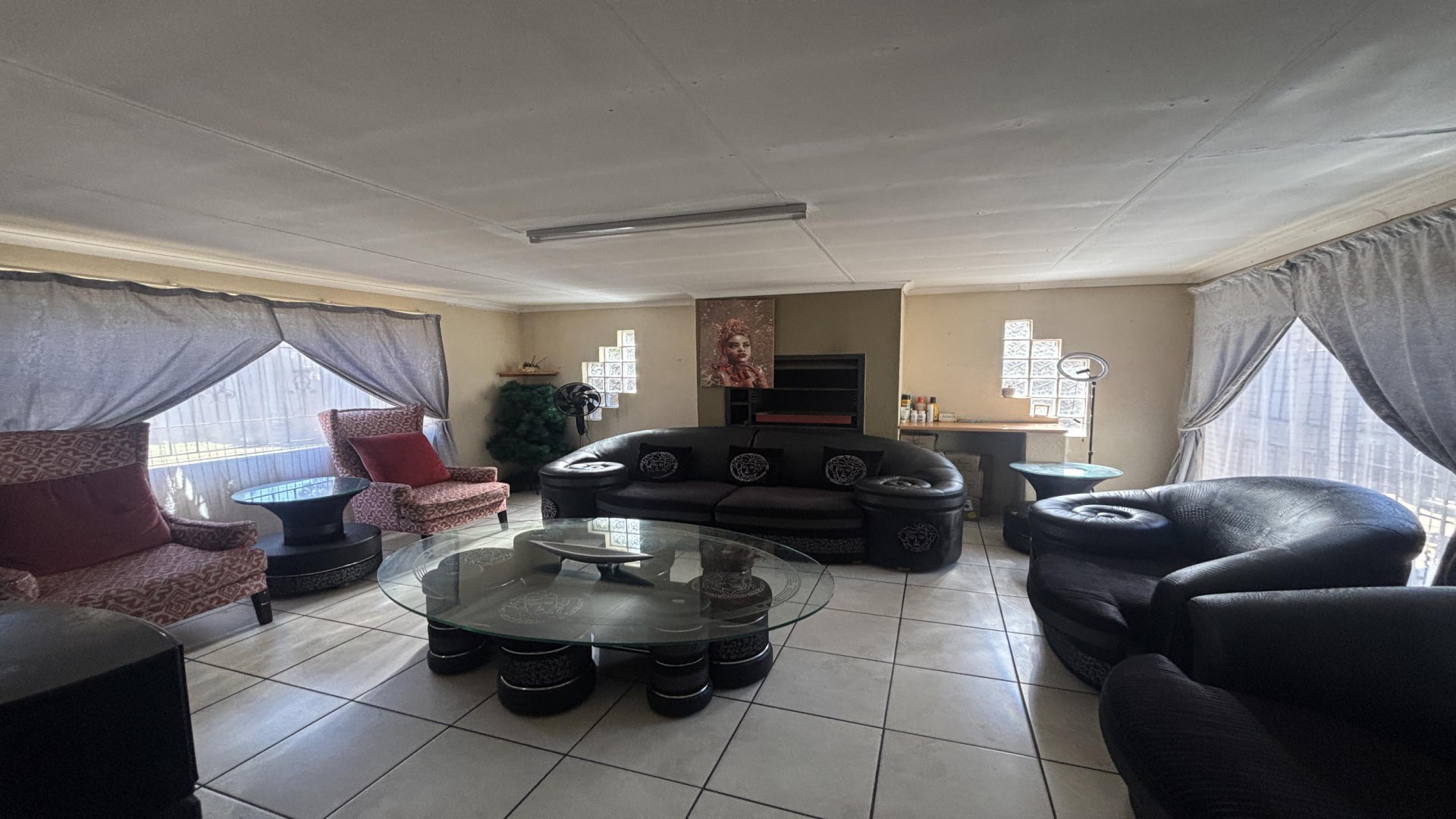 Lounges of property in Lambton Gardens