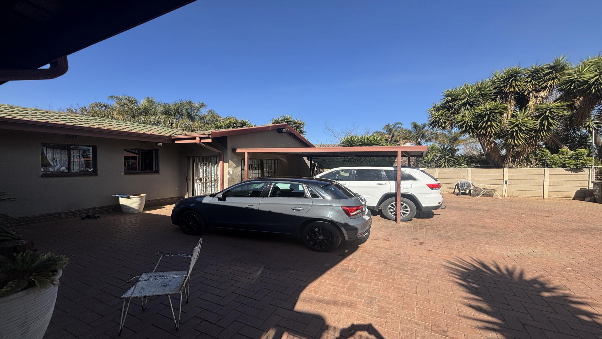 Carport  of property in Lambton Gardens