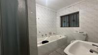 Bathroom 3+ of property in Lambton Gardens