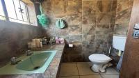Bathroom 2 of property in Lambton Gardens