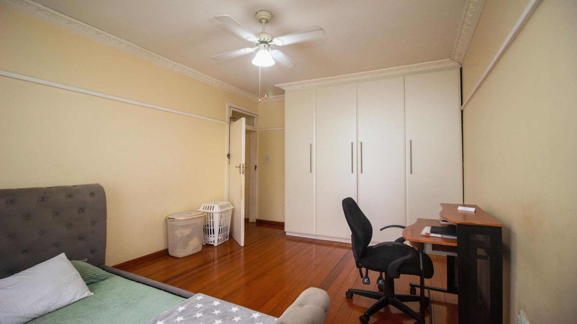 Bed Room 1 of property in Bulwer (Dbn)