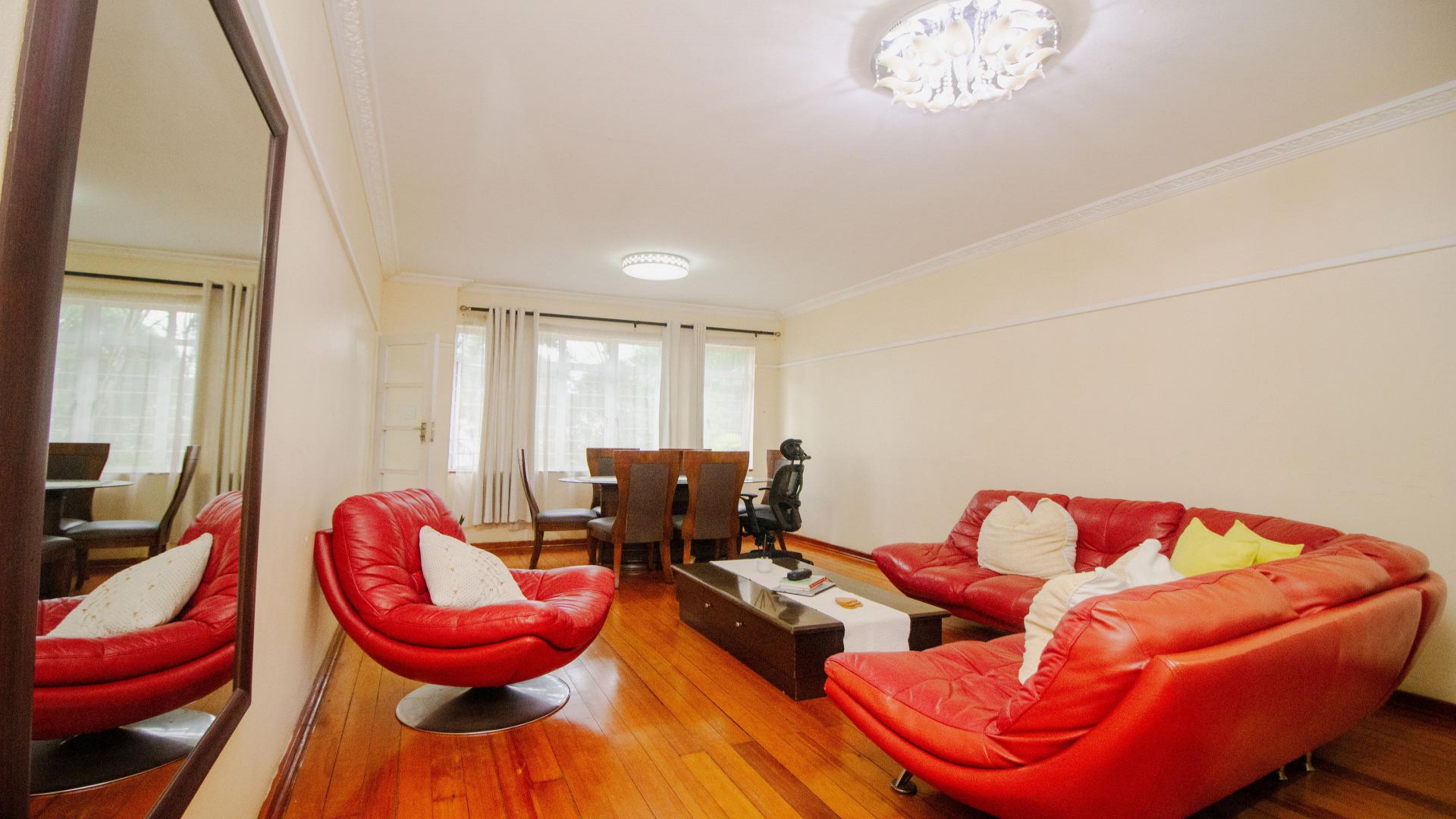 Lounges of property in Bulwer (Dbn)