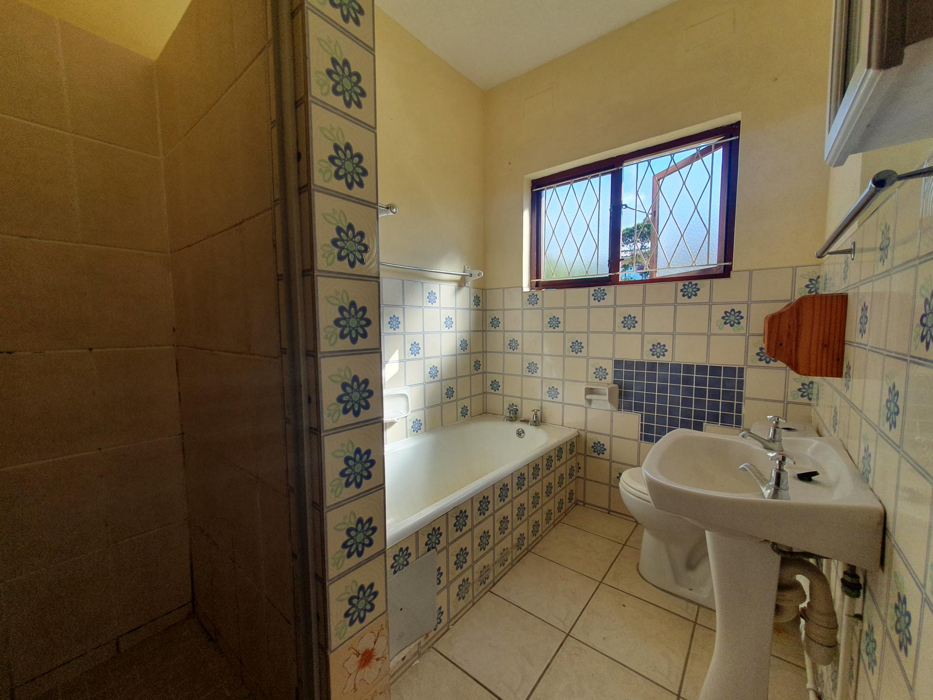  of property in Umtentweni