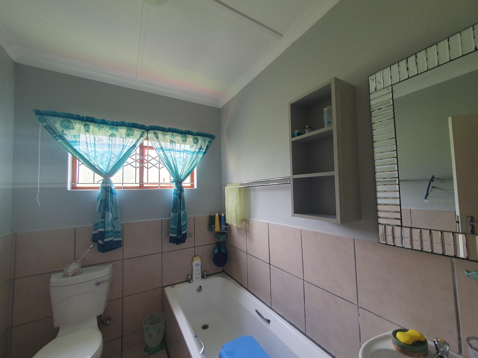  of property in Umtentweni