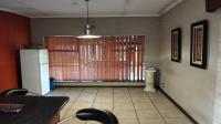 Dining Room of property in Dalpark