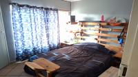 Bed Room 1 of property in Doornpoort