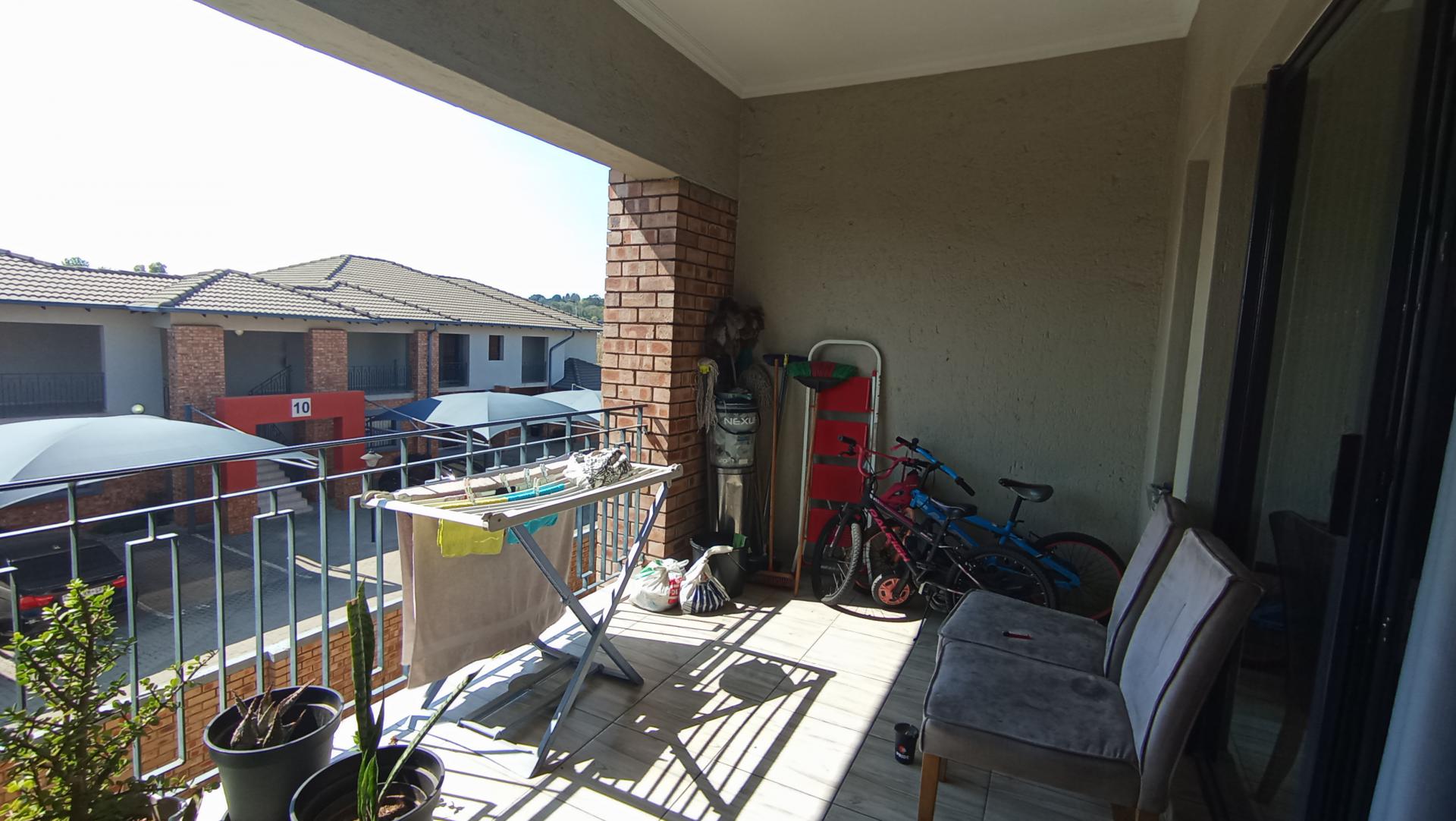 Balcony - 10 square meters of property in Noordwyk
