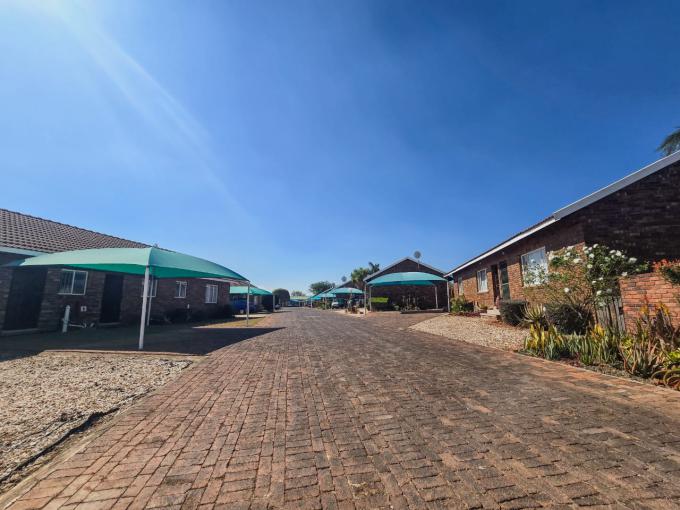 2 Bedroom Sectional Title for Sale For Sale in Bendor - MR718712