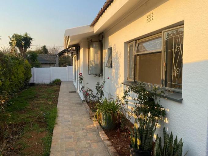 2 Bedroom Apartment to Rent in Harmelia - Property to rent - MR718726