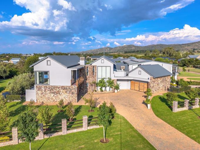 5 Bedroom House for Sale For Sale in The Coves - MR718742