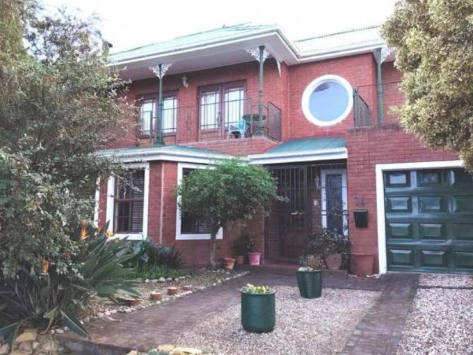 4 Bedroom House for Sale For Sale in Onrus - MR718759