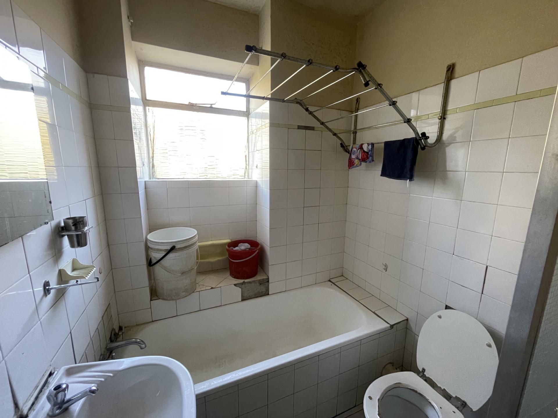  of property in Sunnyside