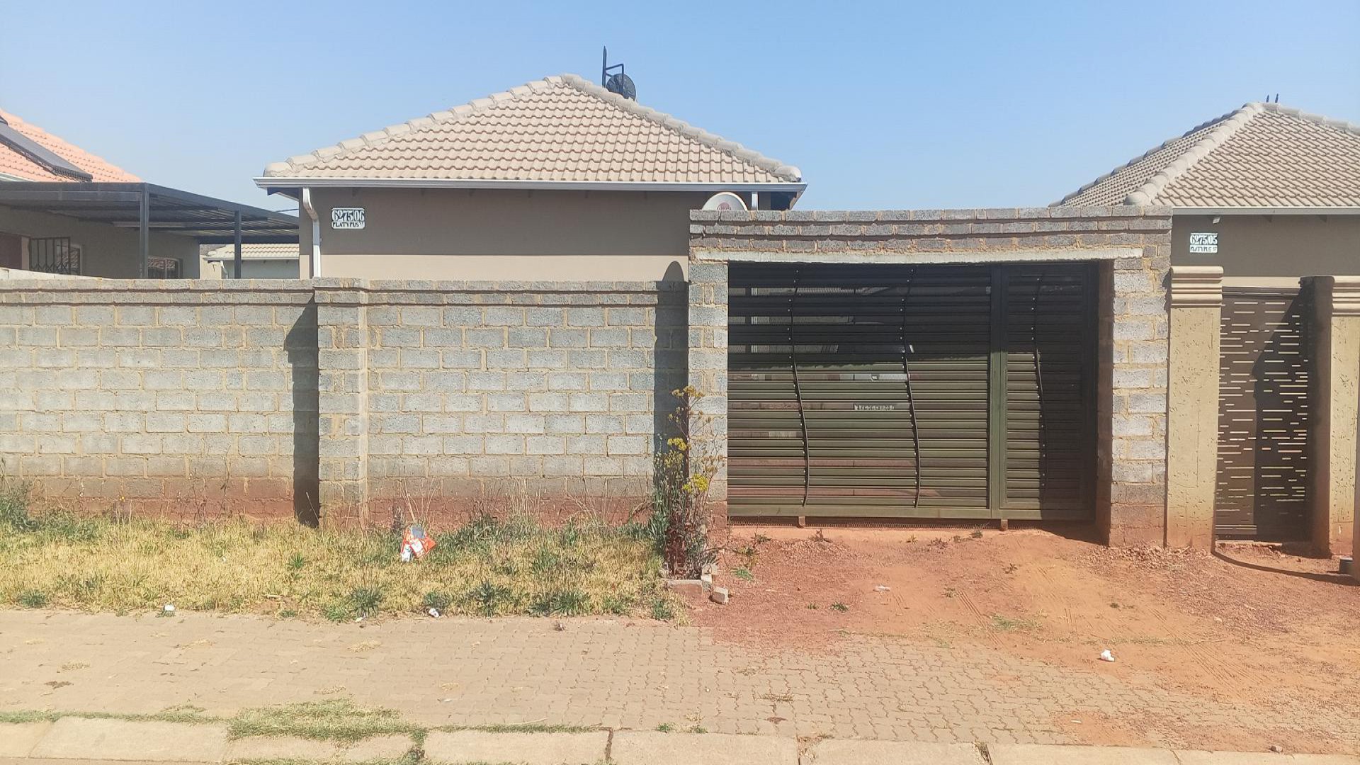 Front View of property in Lehae